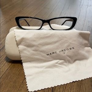 MARC JACOBS CATEYE GLASSES